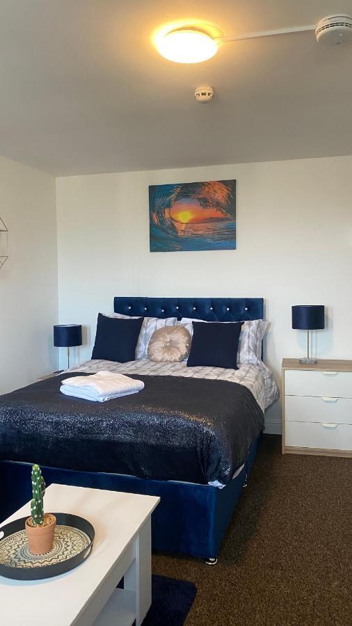 Bv Cosy Studio Eleven At Deighton Huddersfield Appartement Buitenkant foto