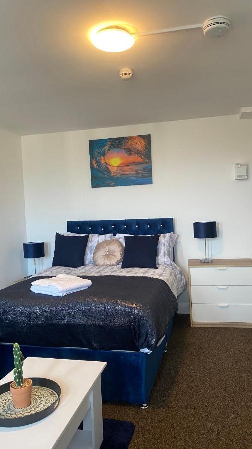 Bv Cosy Studio Eleven At Deighton Huddersfield Appartement Buitenkant foto